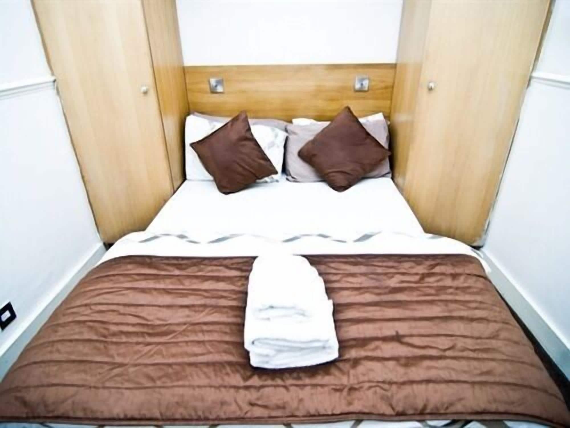 Skylark Guest House Hounslow Exterior foto